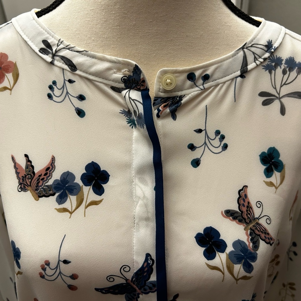 Ann Taylor LOFT Size Medium Sheer Floral Spring Colorful Blouse - Picture 2 of 8